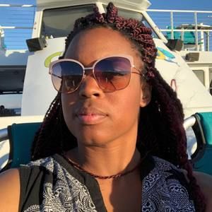 Meet your Posher, Jamina